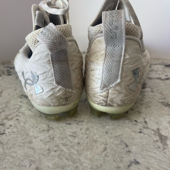 Under Armour Spotlight Clone 3.0 MC Mens Football Cleats White-Metallic Silver - Picture 4 of 6